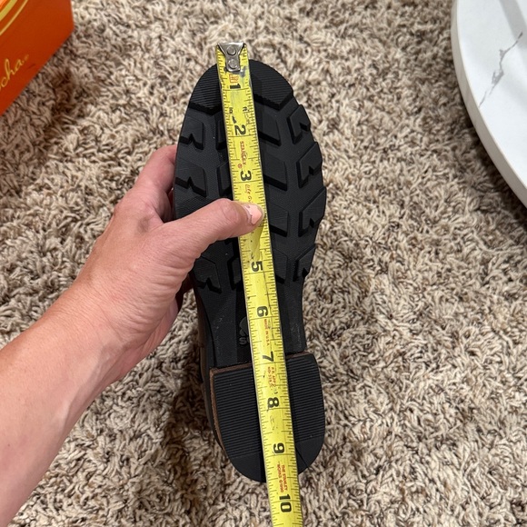 Sorel boots - Picture 11 of 11